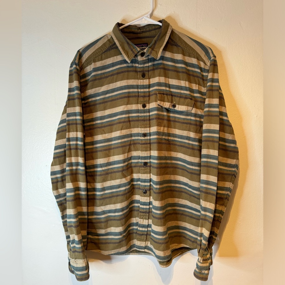 Patagonia Organic Cotton Striped Button Shirt Adult Medium Long Sleeve Mens